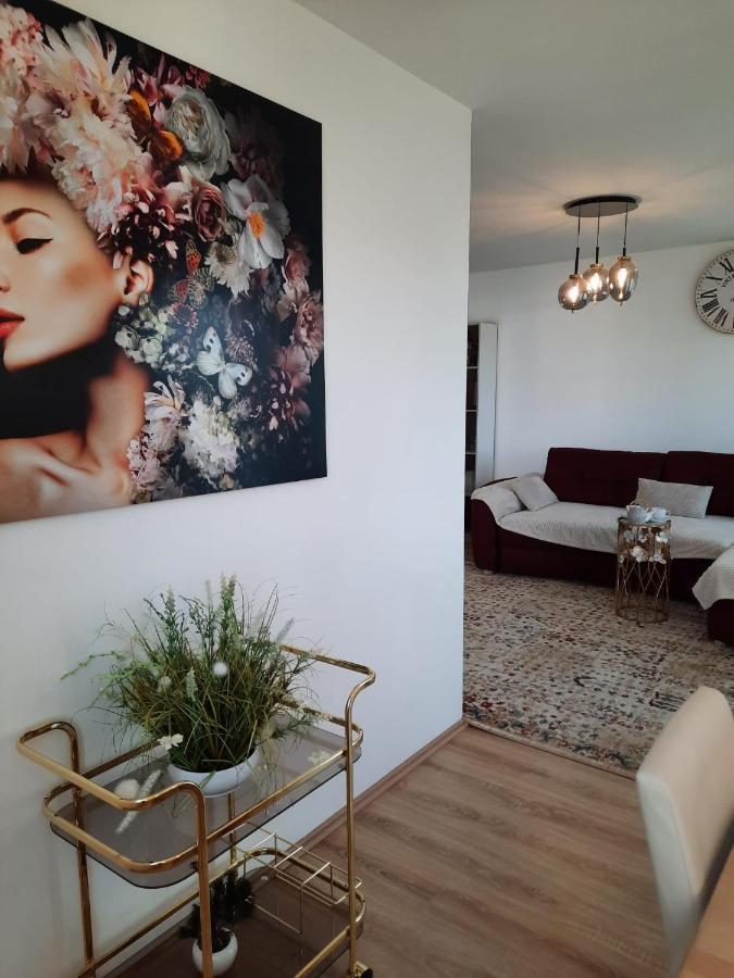 Moderne 3Zimmer Wohnung, In Koenigsbrunn Bei Augsburg Exterior foto